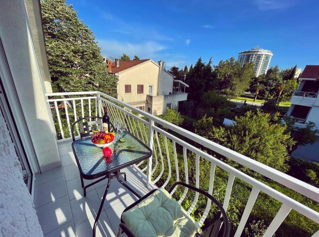 Apartmani Agi Budva Buitenkant foto